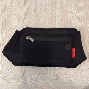 Skip Hop Black Belt Bag Durable Fabric Triangular Shape